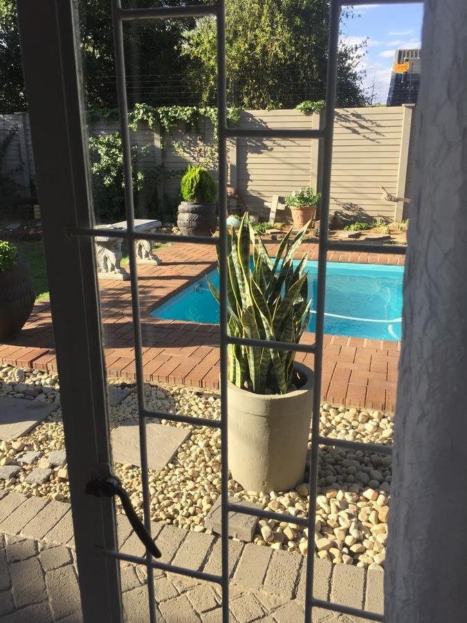 Appartamento 80 On Benade Bloemfontein Esterno foto