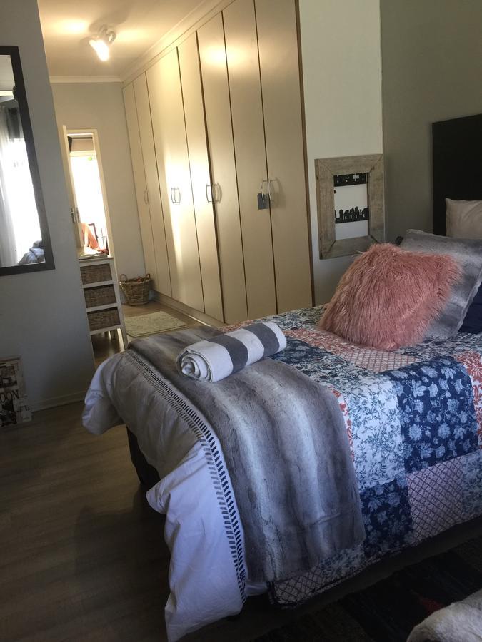 Appartamento 80 On Benade Bloemfontein Esterno foto