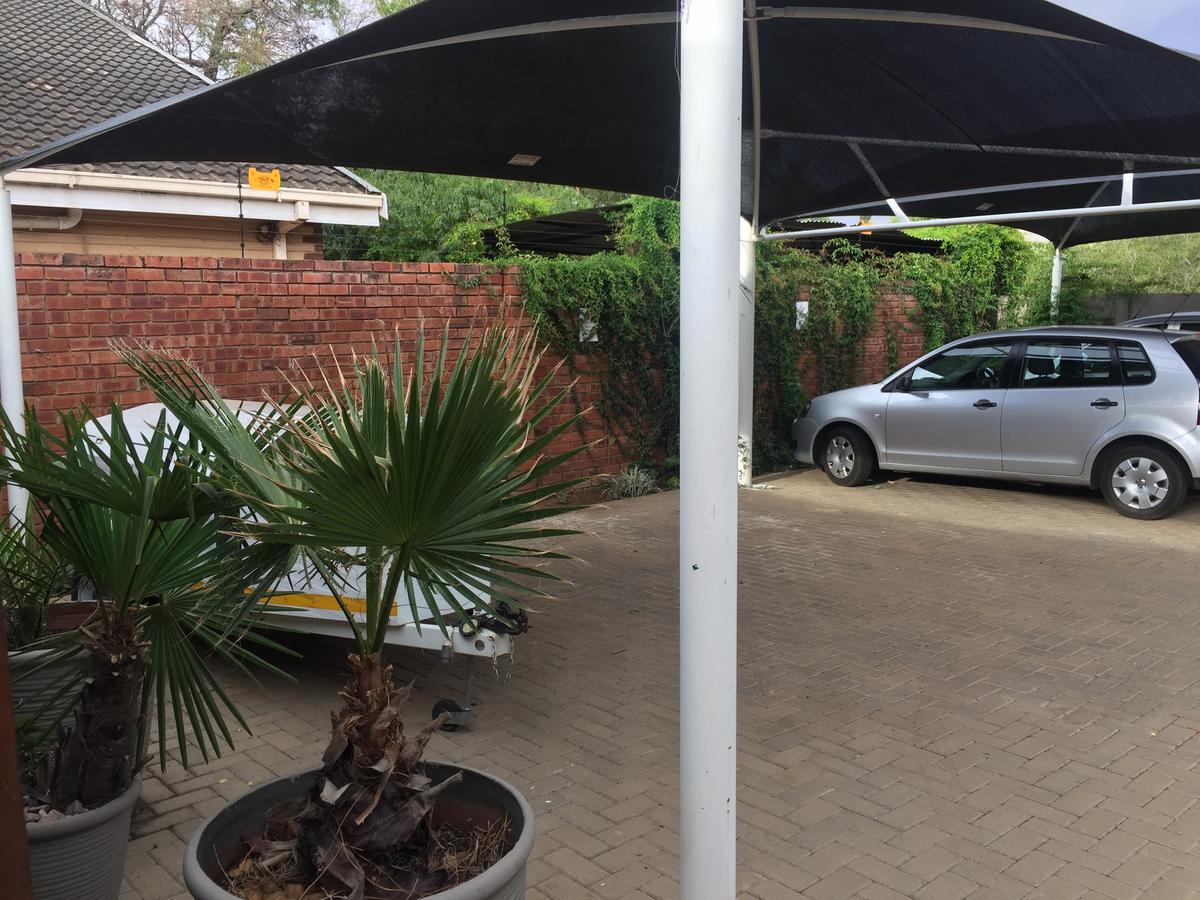 Appartamento 80 On Benade Bloemfontein Esterno foto